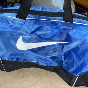 NEW Large Nike Duffle Bag